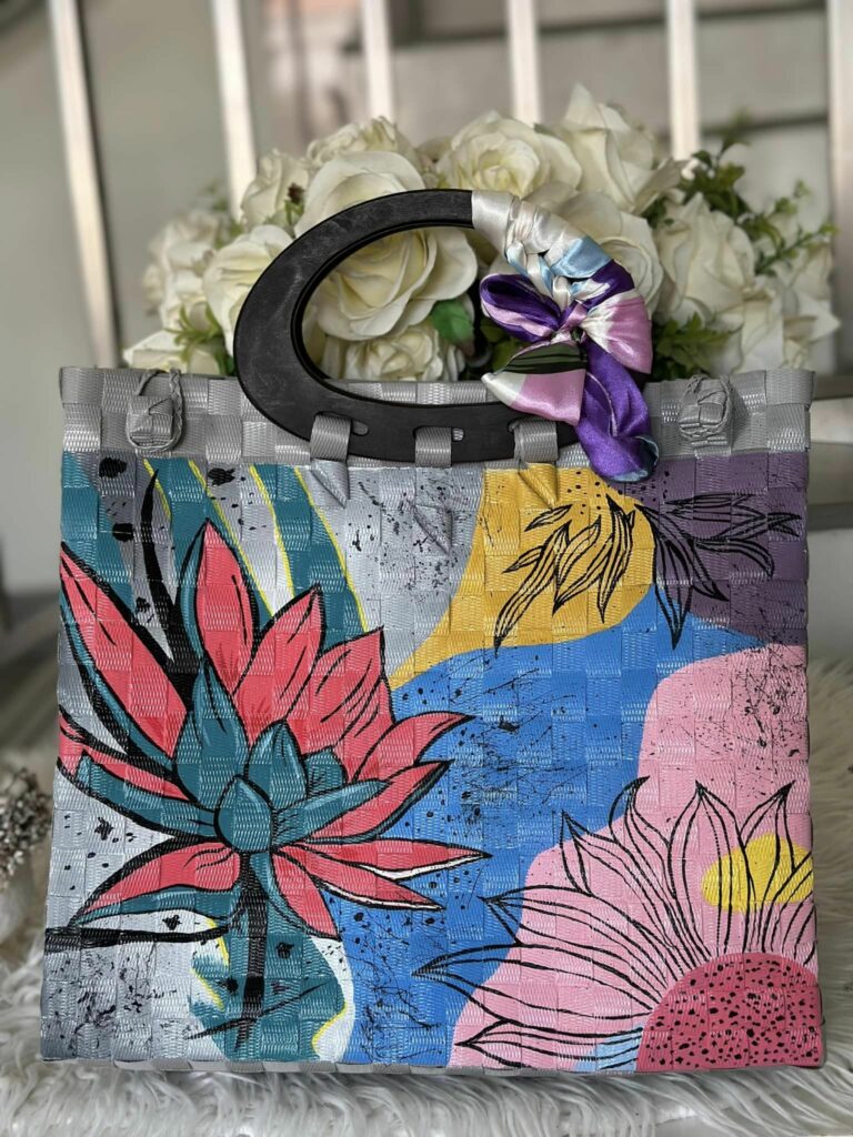 The Good Finds UAE - TOTE ALLY SUSTAINABLE 🌿🍃 TRENDY & ARTSY